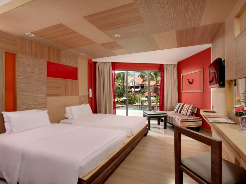 Patong Beach Hotel Экстерьер фото